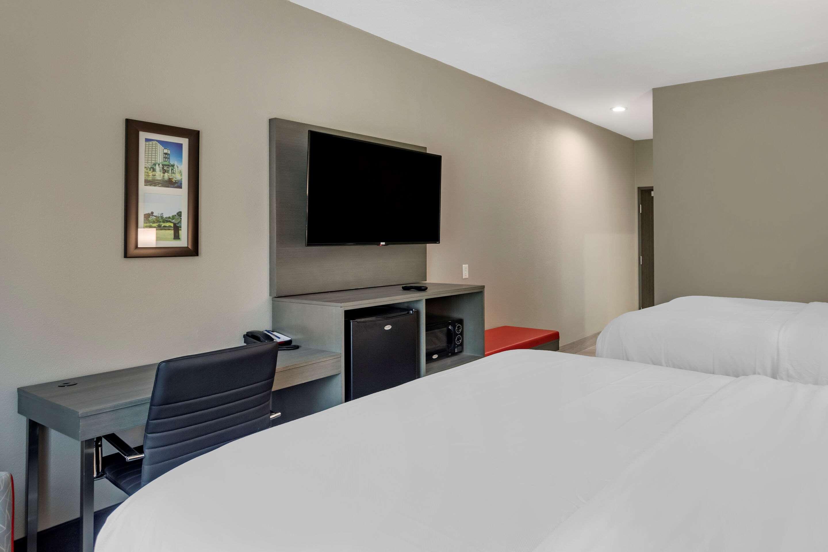 Comfort Inn & Suites Olive Branch Exterior photo